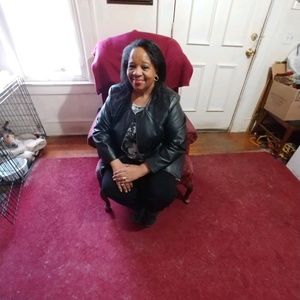 Meet your Posher, Denise